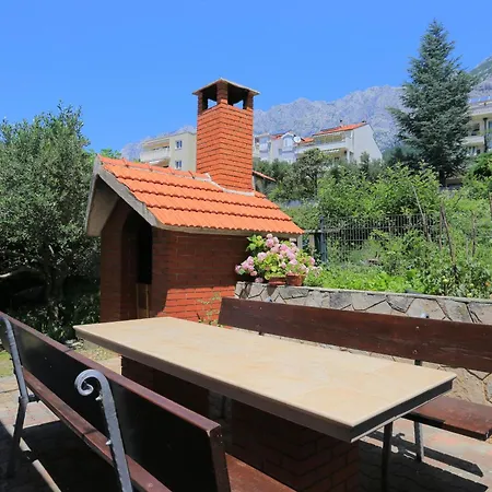 Apartment With A Parking Space - 21270 Makarska