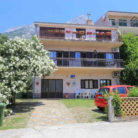 With A Parking Space - 21270 Apartment